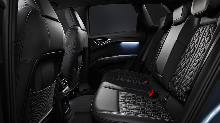 Audi Q4 e-tron plads på bagsædet