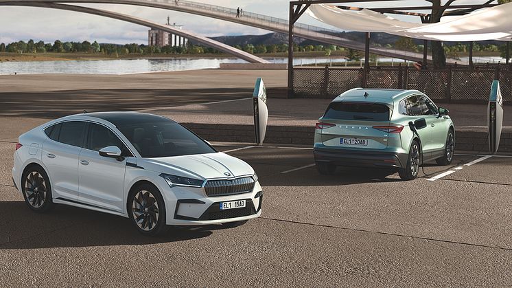 Danmarks mest solgte elbil i 2022, Škoda Enyaq, har nu et komplet coupé-modelprogram. Panoramaglastag er standardudstyr.