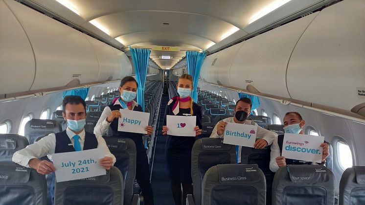 The Eurowings Discover crew celebrates the first birthday of the airline 