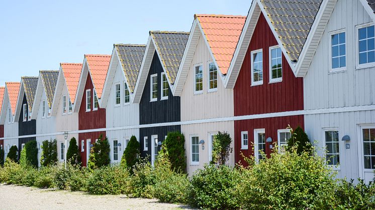 SkandiaMäklarna om Svensk Mäklarstatistik maj 2023: Ökad trygghet på bostadsmarknaden när även villapriserna stabiliseras