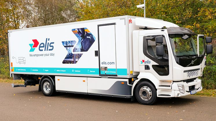 Elis först i Skåne med att leverera textilier med eldrivna lastbilar