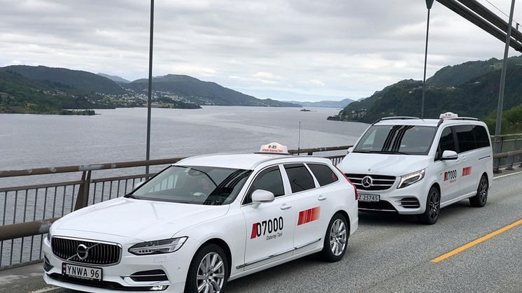 Svein-Harald Solberg i Osterøy Taxi viste at det er grunn til bekymring for regelbrudd og manglende oppfølging fra myndighetene. 