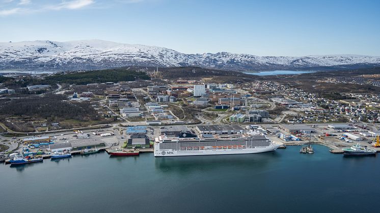 Breivika havneområde skal gjennomgå analyser knyttet til eksisterende bebyggelse, rehabilitering og nye fremtidige behov samt vurdere tiltak for å redusere utslipp og løsninger som fremmer bedre miljø og klima. Foto: Tromsø Havn.