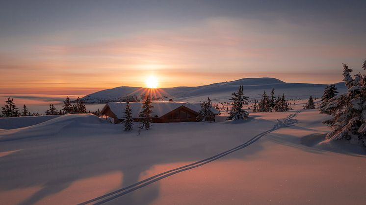 Världens första cirkulära elsnöskoter tillverkas i Sverige: SkiStar och Vidde i samarbete