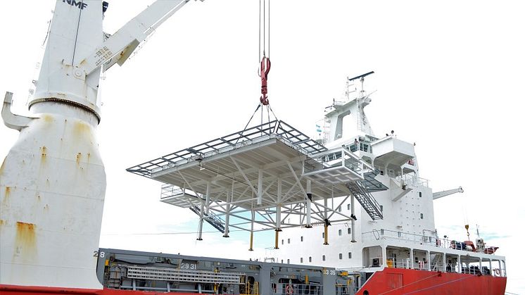 The helideck platform being unloaded upon arrival in Argentina. (Photo by Panalpina)