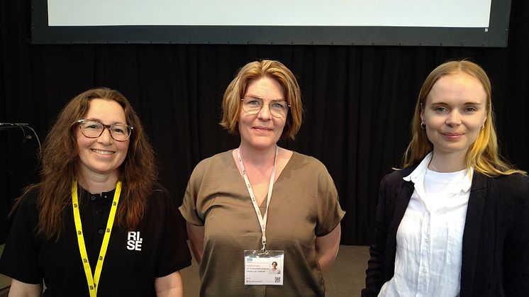 Från vänster: Glasforskare Lina Grund, Koordinator CCBuild Carina Loh Lindholm, expert cirkulärt och klimatsmart byggande Sandra Moberg, IVL.