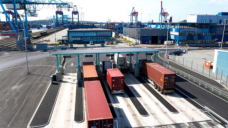 APM Terminals Gothenburg vill stötta omställningen mot grönare lastbilstransporter genom att tilldela el-lastbilar prioritering.