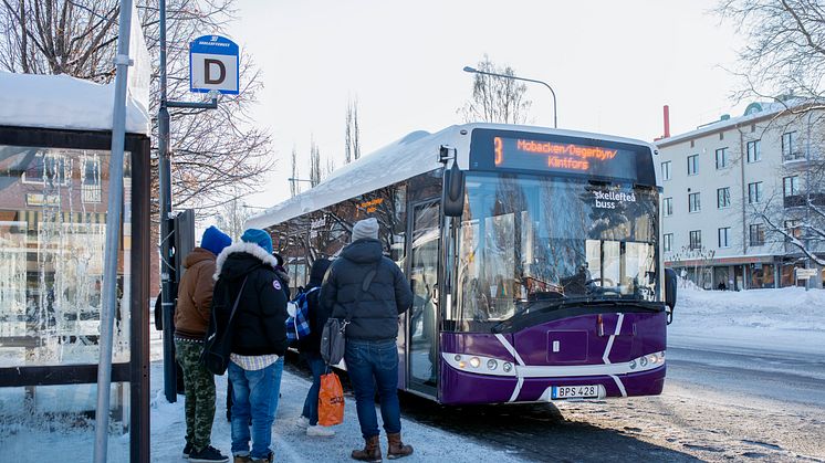 Skellefteå kommuns nya kollektivtrafiksystem fokuserar på arbetspendlare