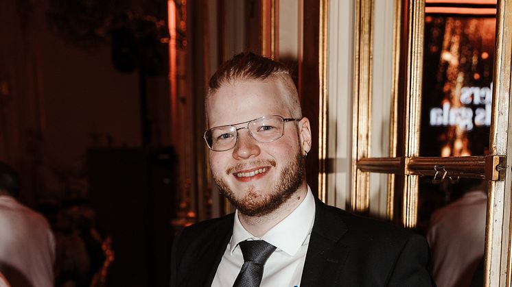 Peetu Nuottajärvi, co-founder of Buutti, received the global award Young Founder of the Year in Silver for his passion to develop society through technology and education at the Founders Awards Gala on September 20, 2023.