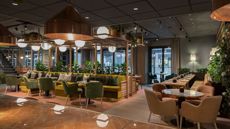 I hotellets første etasje ligger den nye à la carte restauranten Skabos Hage.