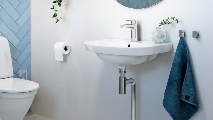 Villeroy & Boch Gustavsberg er en af de første producenter i Norden med miljøvaredeklarationen EPD på sanitetsporcelæn og armaturer. Billedet viser Nautic gulvstående toilet 1500, Nautic håndvaskarmatur og Nautic håndvask 5560.