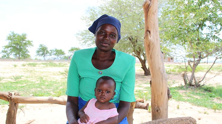Hiv-smittade Priscilla Bongo är orolig över torkan som drabbat Zimbabwe. Foto: Matilda Hector 