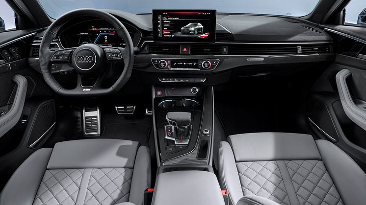 Audi S4 Limousine (turboblå) cockpit