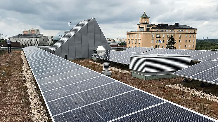 KTH 43:25, Hållbarhetshuset. Solpaneler på tak. Foto: Mats Duvnäs, AIX.