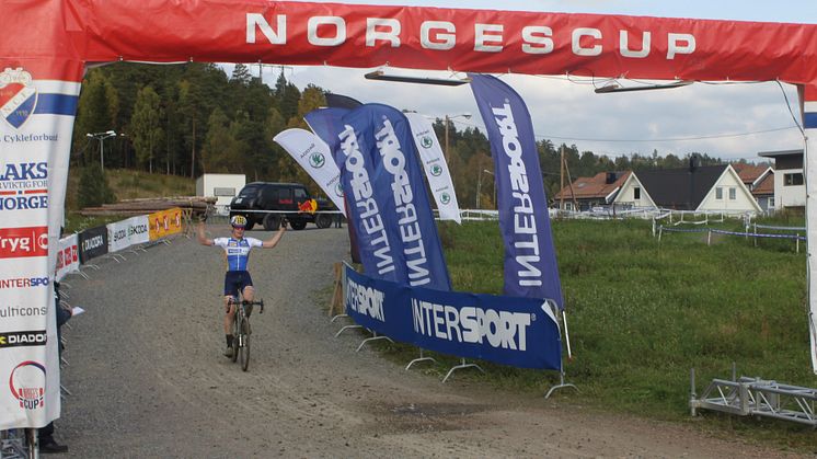 Resell, Wærenskjold, Opsahl og Resell vant Norges Cup åpningen i syklekross i Spikkestad