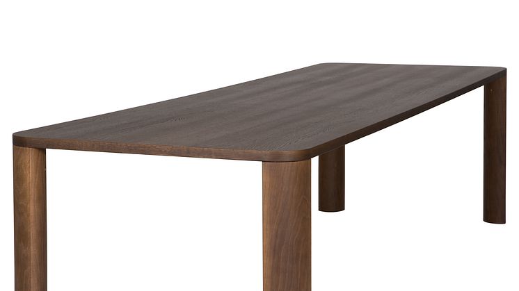 Moci dining table