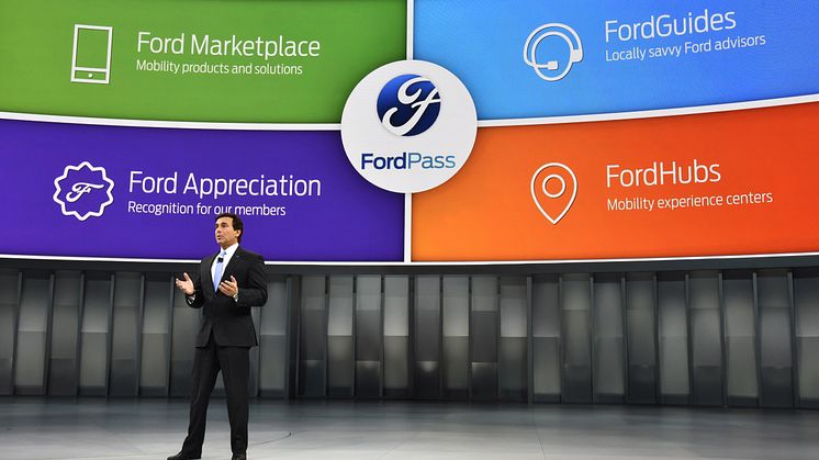 Biludstillingen i Detroit åbner med et brag af nyheder fra Ford