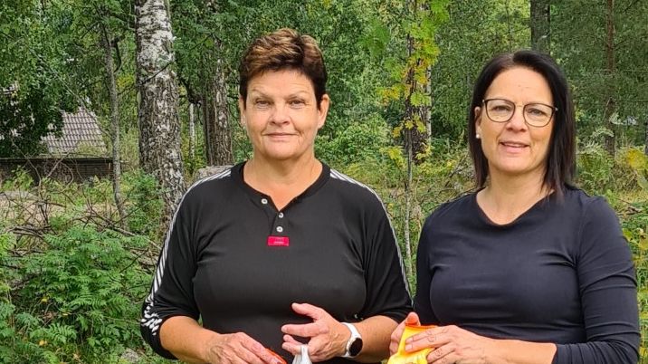 Maria Zadewasser och Isabell Sundberg från Synoptik i Hagfors