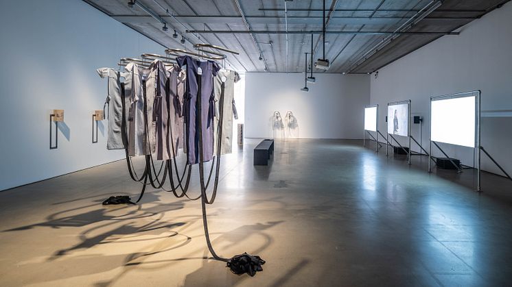Nadine Byrne, The Work of Mourning, installation view. Photo: Jean-Baptiste Béranger