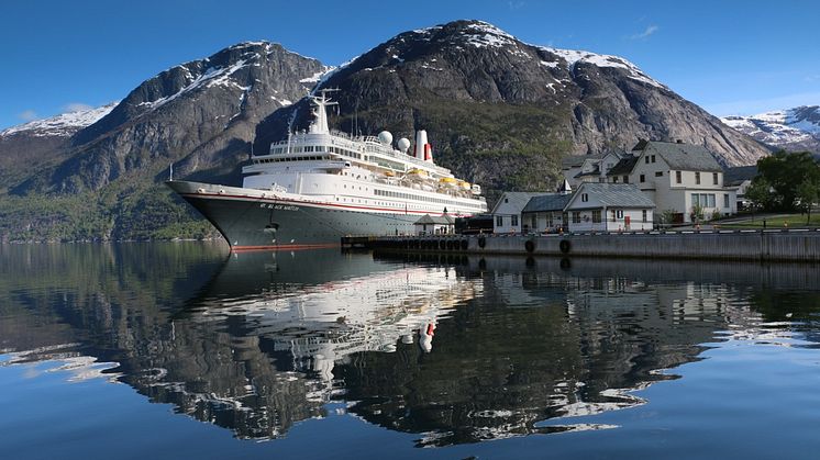 Fred. Olsen Cruise Lines’ 'Black Watch' to commence cruise season from Rosyth in Summer 2016