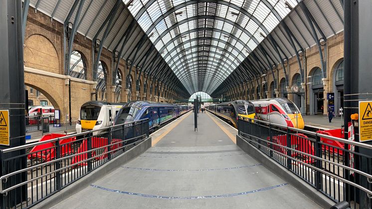 KX trains on the new platforms