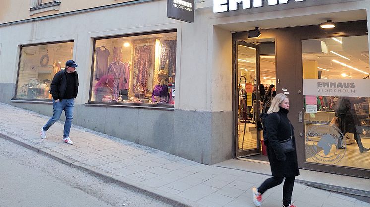 Emmaus Stockholm driver tre second hand-butiker i Stockholm.