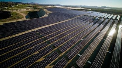 Cosentino har europas största privata solcellsanläggning i sin Industrihub i Almeria, Spanien