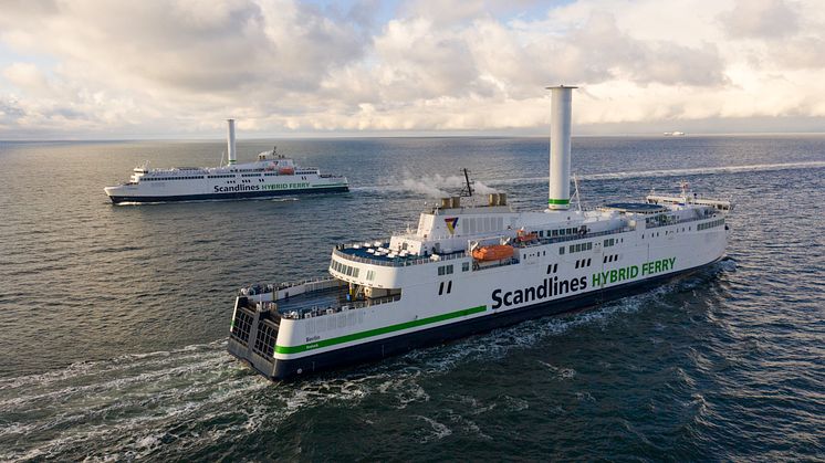 Scandlines hybrid ferry Berlin and Copenhagen with rotor sail_1