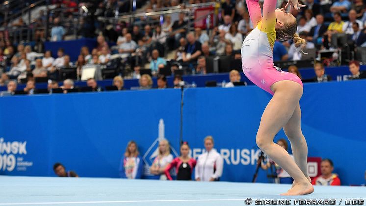 Jessica Castles bronsmedaljör i fristående på Europeiska Spelen i artistisk gymnastik, Minsk. Foto: Simone Ferraro / UEG. 