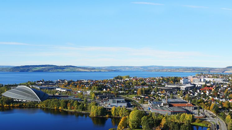 Hamar er administrasjonssenter for Innlandet. Alle heiser fylkeskommunen eier, blir kontrollert jevnlig av Kiwa. (Foto: iStock / PointGeo)