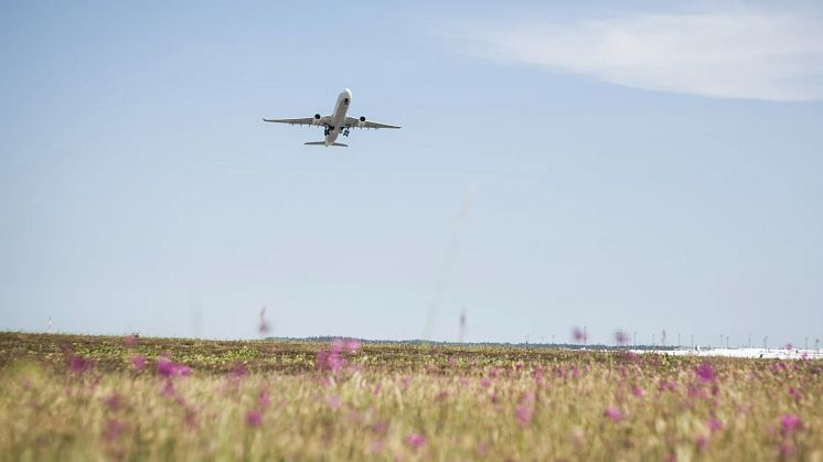 Airplane take off at Stockholm Arlanda Airport (Photo: Stina Sandsjö/Swedavia)