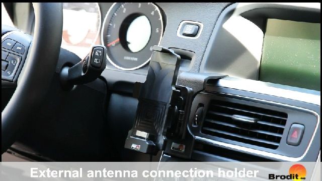 Hållare med yttre antennanslutning iPhone+skal montering i bil