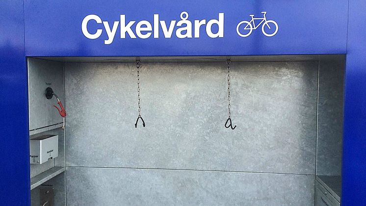 OKQ8 underlättar för cyklister i Västerås – öppnar central cykelvårdsplats  