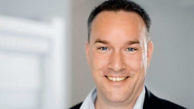 Politisk chef i Dansk Fjernvarme, Rune Moesgaard, glæder sig over de lave priser på fjernvarme