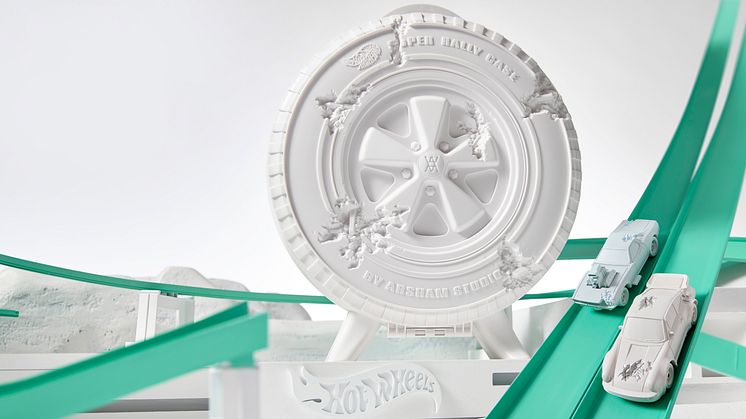 Das zweijährige Kooperationsprojekt von Arsham Studio und dem Designteam von Mattel Creations vereint Arshams Experimente mit Materialien mit den ikonischen Hot Wheels-Modellen.