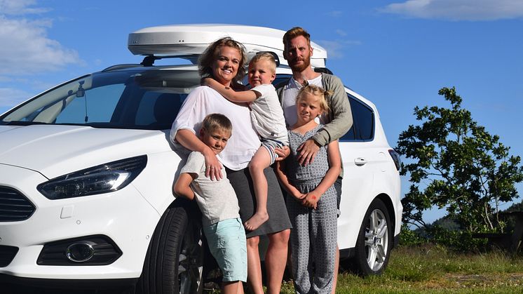 Familieferie: Lager sakte-tv fra en Ford S-MAX gjennom hele Europa