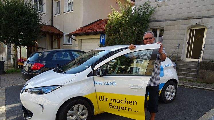 Plechs Bürgermeister Karlheinz Escher testet in der kommenden Woche ein Elektrofahrzeug des Bayernwerks.