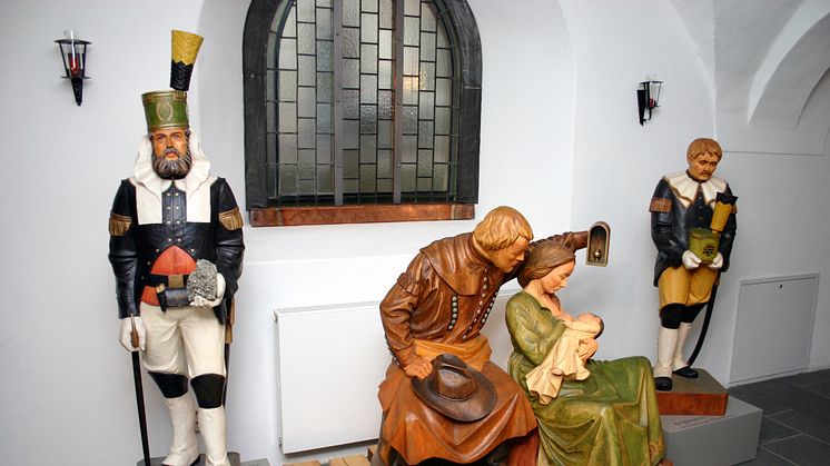 Glanzleistung der Holzbildhauerkunst: Die Bergmännische Krippe in der Bergkirche St. Marien Annaberg -Buchholz