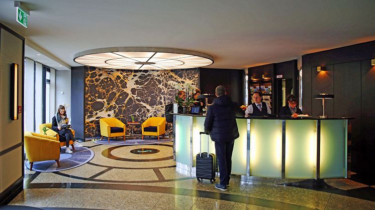 Lobby des Seaside Park Hotels am Willy-Brandt-Platz in Leipzig