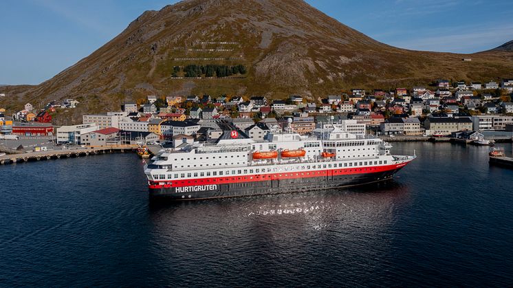 MS Nordnorge i Honningsvåg. Foto: Rune Kongsro / Hurtigruten Norge