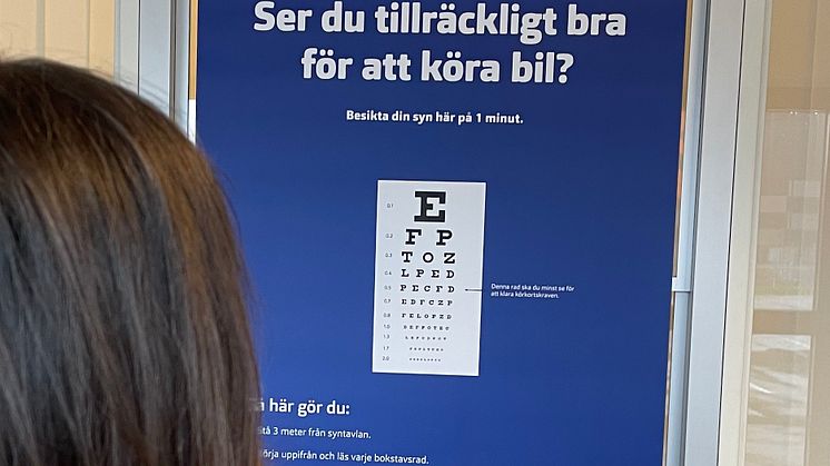 Pressinbjudan till Synbesiktningen, den 15 oktober:  Sveriges största syntest av bilförare – cirka 650 000 kör med olaglig syn