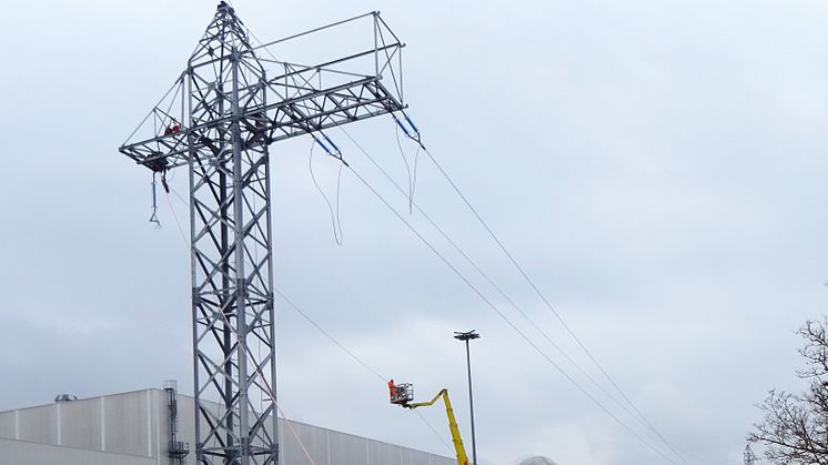Stromleitungen werden wegen A3-Ausbau verlegt - BMW und Bayernwerk bauen zur Sicherheit Ersatzleitung