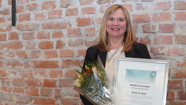 Monika Sammelin, områdeschef på LKAB Malmberget, tilldelas utmärkelsen Årets Fe 2023.