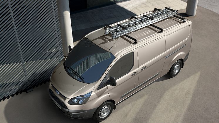 Ford Transit Custom blir første gang vist på den internasjonale nyttekjøretøyutstillingen i Birmingham