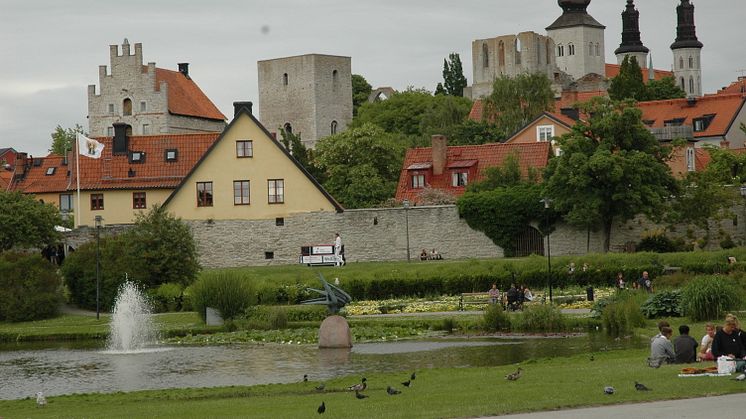 Riksbyggen tjuvstartar Almedalsveckan i Visby