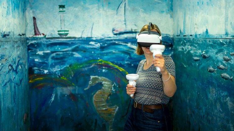 Die Umgebung im Segelcamp ist perfekt: Mit der VR Brille auf maritime Expeditionsreise gehen 