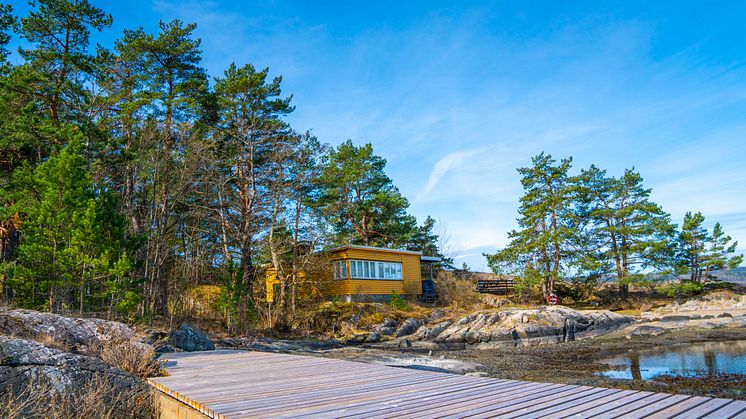 I 2022 kjøpte Sparebankstiftelsen DNB Lågøya i Oslofjorden slik at den nå er tilgjengelig for alle. DNT Oslo og Omegn og Oslofjordens Friluftsråd utvikler øya til et sted for friluftslivet. (Foto: Linn Holstad Hines/dntoslo.no)
