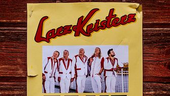 NY SINGEL. Larz-Kristerz släpper “Fake News” - en kärleksförklaring till 70-talets dansbandslåtar