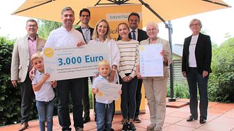 Ein Jahr lang hat Thomas Frisch aus Regen das elterliche Doppelhaus aufwendig energetisch saniert und wird nun mit dem Bürgerenergiepreis Niederbayern ausgezeichnet.