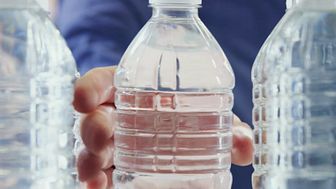 Återvunna plastflaskor används i Fords biltillverkning